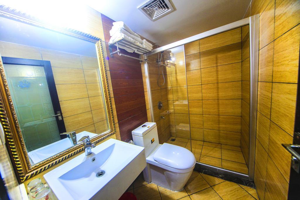 Fawlty Towers Hotel Yangshuo Exterior foto