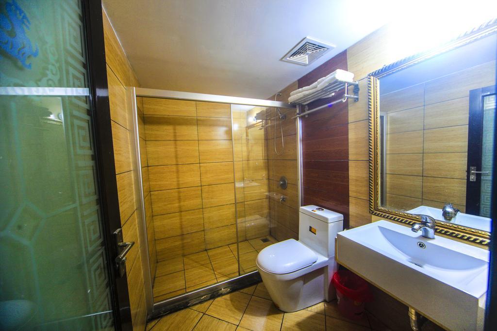 Fawlty Towers Hotel Yangshuo Zimmer foto