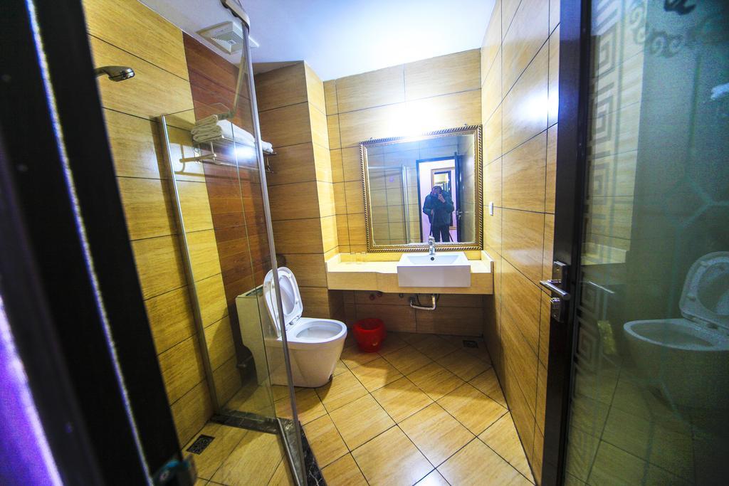 Fawlty Towers Hotel Yangshuo Zimmer foto